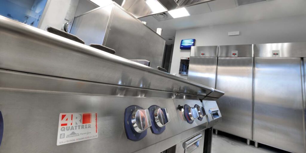 COMMERCIAL KITCHENS AND LABS